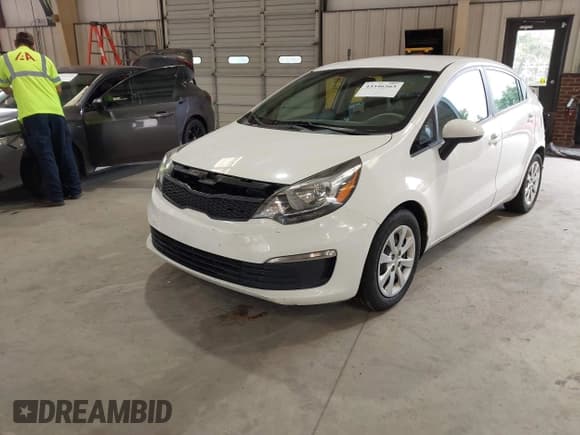 ✅ 2017 Kia Rio LX • VIN: KNADM4A37H6010584 • Lot: 43346563. Wystawiony na IAAI z przebiegiem 88 611 mil. Bezpłatny archiwum sprzedaży aukcyjnych z USA i szczegółowy raport historii pojazdu na DreamBid. Zdjęcie 18.