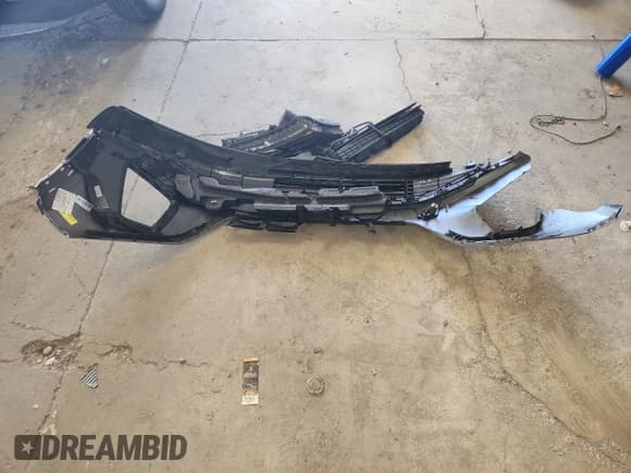 ✅ 2022 Hyundai Tucson SEL • VIN: 5NMJBCAE8NH138208 • Lot: 87180895. Listed on Copart with 30,219 mi. Free auction sales archive from the USA and detailed vehicle history report at DreamBid. Image 13.