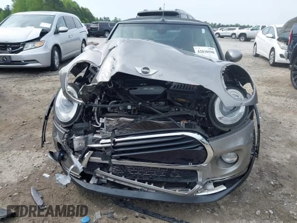 ✅ 2016 MINI Convertible • VIN: WMWWG5C53G3C19327 • Лот: 42030590. Опубликован ранее на IAAI с пробегом 33 898 миль. Бесплатный доступ к архиву аукционных продаж из США и подробный отчёт об истории автомобиля на DreamBid. Изображение 12.