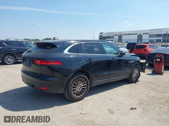 ✅ 2020 Jaguar F-Pace 25t • VIN: SADCS2FX2LA638289 • Лот: 43217510. Опубликован ранее на IAAI с пробегом 98 134 миль. Бесплатный доступ к архиву аукционных продаж из США и подробный отчёт об истории автомобиля на DreamBid. Изображение 4.