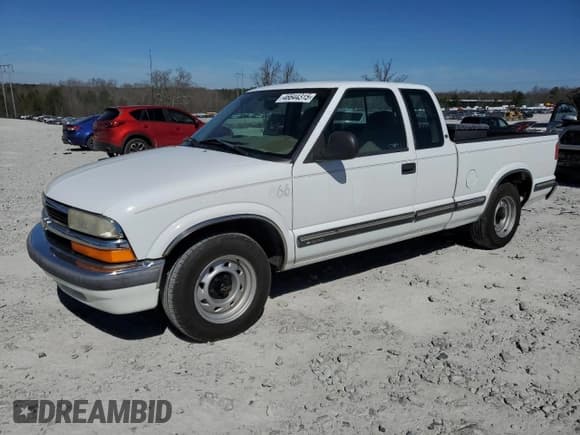 ✅ 1998 Chevrolet S-10 LS • VIN: 1GCCS19X6W8191575 • Лот: 46644315. Опубликован ранее на Copart с пробегом 134 309 миль. Бесплатный доступ к архиву аукционных продаж из США и подробный отчёт об истории автомобиля на DreamBid. Изображение 1.