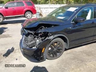 ✅ 2022 Volkswagen Tiguan SE R-Line Black • VIN: 3VV8B7AX7NM017417 • Lot: 43348099. Wystawiony na IAAI z przebiegiem 48 336 mil. Bezpłatny archiwum sprzedaży aukcyjnych z USA i szczegółowy raport historii pojazdu na DreamBid. Zdjęcie 6.