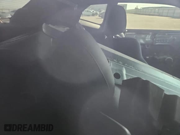 ✅ 2019 Dodge Challenger R/T • VIN: 2C3CDZBT0KH661446 • Lot: 87246715. Wystawiony na Copart z przebiegiem Nie podano. Bezpłatny archiwum sprzedaży aukcyjnych z USA i szczegółowy raport historii pojazdu na DreamBid. Zdjęcie 10.