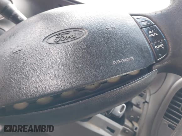 ✅ 2000 Ford F-150 • VIN: 1FTRX07W7YKA28407 • Lot: 41551494. Wystawiony na IAAI z przebiegiem Nie podano. Bezpłatny archiwum sprzedaży aukcyjnych z USA i szczegółowy raport historii pojazdu na DreamBid. Zdjęcie 14.