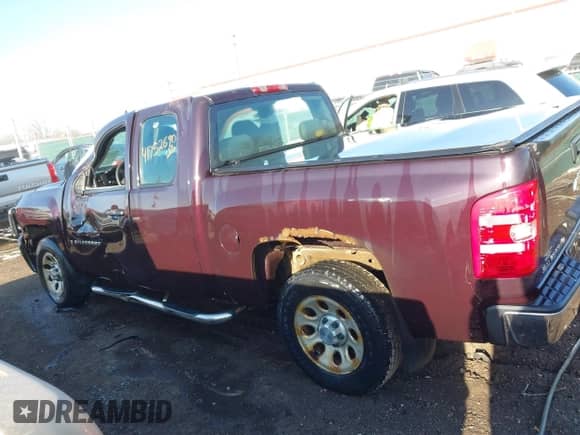 2008 Chevrolet Silverado 1500 Work Truck with VIN 1GCEC19X28Z217379, listed as a IAAI auction lot 41752690 with 325,103 mi miles and . Bid and sale history available at DreamBid. Image 14.