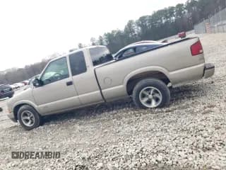 ✅ 2002 Chevrolet S-10 LS • VIN: 1GCCS19W028214964 • Лот: 44064745. Опубликован ранее на Copart с пробегом 153 109 миль. Бесплатный доступ к архиву аукционных продаж из США и подробный отчёт об истории автомобиля на DreamBid. Изображение 2.