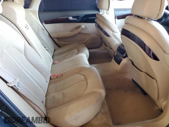 ✅ 2011 Audi A8 • VIN: WAURVAFD5BN019557 • Lot: 54801035. Wystawiony na Copart z przebiegiem 148 688 mil. Bezpłatny archiwum sprzedaży aukcyjnych z USA i szczegółowy raport historii pojazdu na DreamBid. Zdjęcie 10.