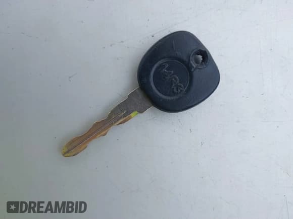 ✅ 2002 Chevrolet S-10 LS • VIN: 1GCDT13WX2K196938 • Лот: 41652867. Опубликован ранее на IAAI с пробегом 182 635 миль. Бесплатный доступ к архиву аукционных продаж из США и подробный отчёт об истории автомобиля на DreamBid. Изображение 11.