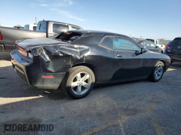 ✅ 2014 Dodge Challenger SXT 100th Anniversary • VIN: 2C3CDYAG4EH283327 • Lot: 79128544. Wystawiony na Copart z przebiegiem 109 818 mil. Bezpłatny archiwum sprzedaży aukcyjnych z USA i szczegółowy raport historii pojazdu na DreamBid. Zdjęcie 3.