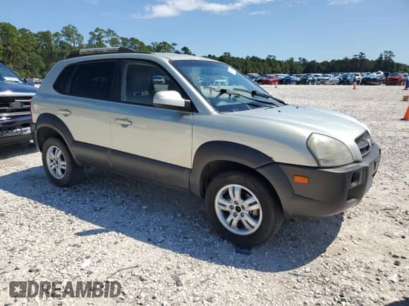 2007 Hyundai Tucson SE z VIN KM8JN12D27U490838, wystawiony jako Copart lot #69892884 z przebiegiem 163 086 mil mil oraz Czysty tytuł • Clean title. Historia ofert i sprzedaży dostępna na DreamBid. Obrazek 4.