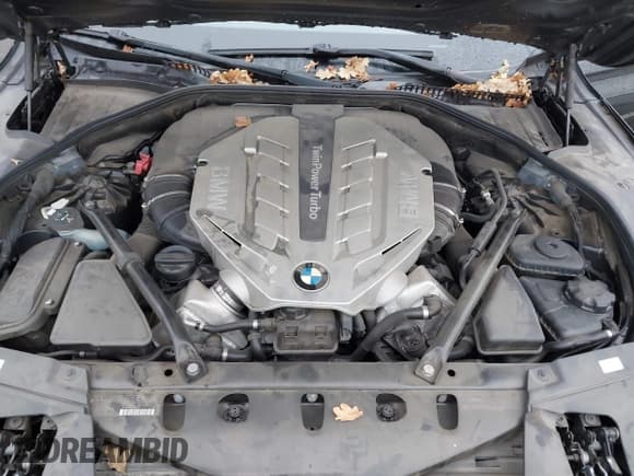 ✅ 2011 BMW 7 Series 750Li • VIN: WBAKB8C51BCY66264 • Lot: 43589331. Wystawiony na IAAI z przebiegiem 94 620 mil. Bezpłatny archiwum sprzedaży aukcyjnych z USA i szczegółowy raport historii pojazdu na DreamBid. Zdjęcie 10.