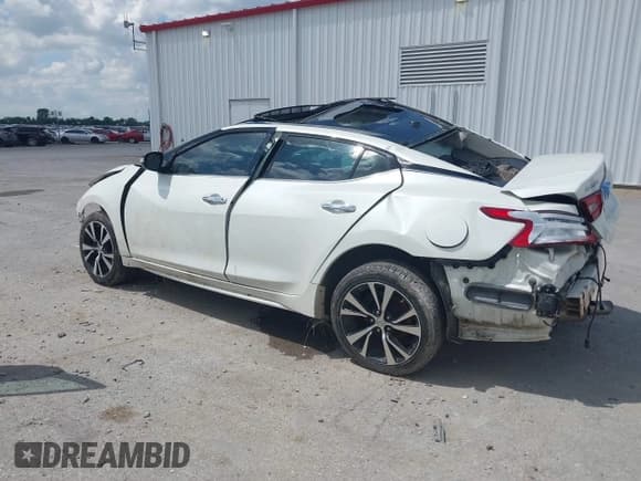 ✅ 2018 Nissan Maxima SV • VIN: 1N4AA6AP1JC393643 • Лот: 42248275. Опубликован ранее на IAAI с пробегом 112 468 миль. Бесплатный доступ к архиву аукционных продаж из США и подробный отчёт об истории автомобиля на DreamBid. Изображение 3.