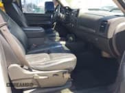 ✅ 2008 Chevrolet Silverado 2500HD 1LT • VIN: 1GCHC23648F108250 • Lot: 42503346. Wystawiony na IAAI z przebiegiem 306 258 mil. Bezpłatny archiwum sprzedaży aukcyjnych z USA i szczegółowy raport historii pojazdu na DreamBid. Zdjęcie 5.