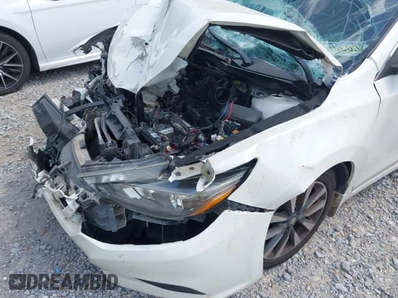 ✅ 2017 Nissan Altima SR • VIN: 1N4AL3AP3HC239115 • Lot: 42109479. Listed on IAAI with Not provided. Free auction sales archive from the USA and detailed vehicle history report at DreamBid. Image 6.