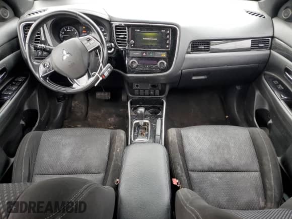 2018 Mitsubishi Outlander SE with VIN JA4AD3A36JZ018979, listed as a Copart auction lot 81616425 with 182,779 mi miles and Salvage title. Bid and sale history available at DreamBid. Image 8.