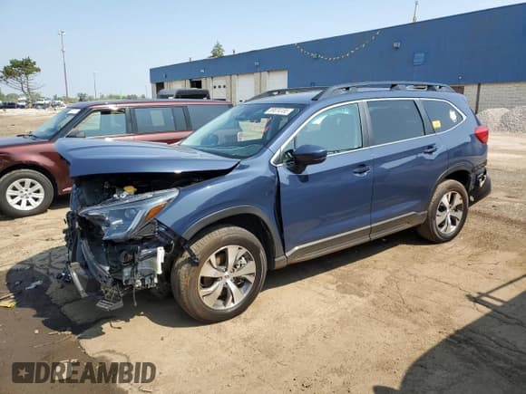 ✅ 2024 Subaru Ascent Premium • VIN: 4S4WMAED1R3465801 • Lot: 69074155. Listed on Copart with 11,200 mi. Free auction sales archive from the USA and detailed vehicle history report at DreamBid. Image 1.