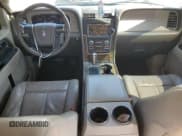 ✅ 2015 Lincoln Navigator • VIN: 5LMJJ2HT4FEJ08461 • Лот: 62295635. Опубликован ранее на Copart с пробегом 151 603 миль. Бесплатный доступ к архиву аукционных продаж из США и подробный отчёт об истории автомобиля на DreamBid. Изображение 8.