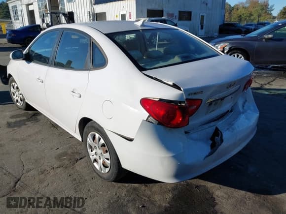 ✅ 2010 Hyundai Elantra SE • VIN: KMHDU4AD9AU977464 • Lot: 43478148. Listed on IAAI with 184,674 mi. Free auction sales archive from the USA and detailed vehicle history report at DreamBid. Image 3.