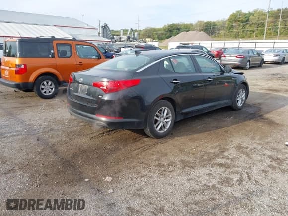 ✅ 2012 Kia Optima LX • VIN: 5XXGM4A73CG017920 • Lot: 43435485. Wystawiony na IAAI z przebiegiem 144 503 mil. Bezpłatny archiwum sprzedaży aukcyjnych z USA i szczegółowy raport historii pojazdu na DreamBid. Zdjęcie 4.