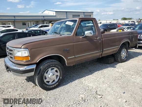 ✅ 1996 Ford F-250 • VIN: 2FTHF25H2TCA22414 • Lot: 63652304. Listed on Copart with 171,455 mi. Free auction sales archive from the USA and detailed vehicle history report at DreamBid. Image 1.