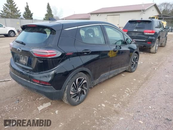 ✅ 2023 Chevrolet Bolt EV 2LT • VIN: 1G1FX6S00P4191615 • Lot: 41858146. Wystawiony na IAAI z przebiegiem 24 403 mil. Bezpłatny archiwum sprzedaży aukcyjnych z USA i szczegółowy raport historii pojazdu na DreamBid. Zdjęcie 4.