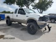 ✅ 2004 Ford F-250 XL • VIN: 1FTNX21P14ED35012 • Lot: 71321555. Wystawiony na Copart z przebiegiem 180 800 mil. Bezpłatny archiwum sprzedaży aukcyjnych z USA i szczegółowy raport historii pojazdu na DreamBid. Zdjęcie 4.