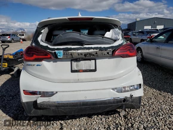 ✅ 2018 Chevrolet Bolt EV Premier • VIN: 1G1FX6S01J4118468 • Lot: 46713165. Wystawiony na Copart z przebiegiem 158 363 mil. Bezpłatny archiwum sprzedaży aukcyjnych z USA i szczegółowy raport historii pojazdu na DreamBid. Zdjęcie 6.