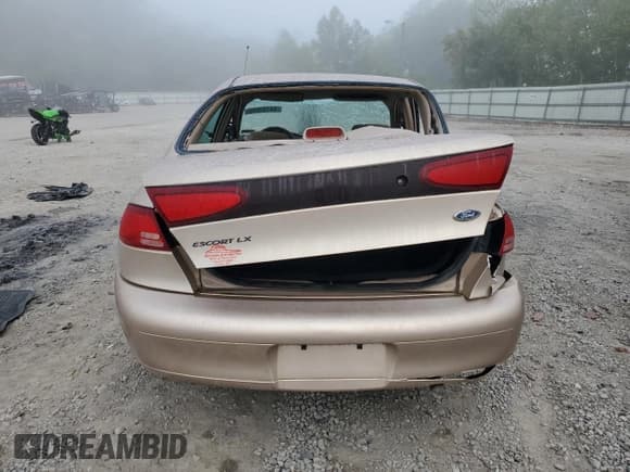 ✅ 1999 Ford Escort LX • VIN: 1FAFP10P4XW156726 • Лот: 84793665. Опубликован ранее на Copart с пробегом 50 604 миль. Бесплатный доступ к архиву аукционных продаж из США и подробный отчёт об истории автомобиля на DreamBid. Изображение 6.