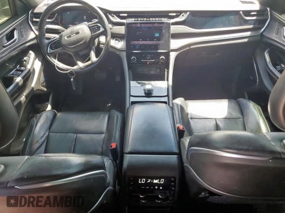 ✅ 2022 Jeep Grand Cherokee Overland • VIN: 1C4RJJDG8N8568264 • Lot: 65355745. Listed on Copart with 88,714 mi. Free auction sales archive from the USA and detailed vehicle history report at DreamBid. Image 8.