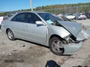 ✅ 2002 Toyota Camry LE • VIN: 4T1BE32K62U024370 • Lot: 43516152. Wystawiony na IAAI z przebiegiem 255 148 mil. Bezpłatny archiwum sprzedaży aukcyjnych z USA i szczegółowy raport historii pojazdu na DreamBid. Zdjęcie 1.