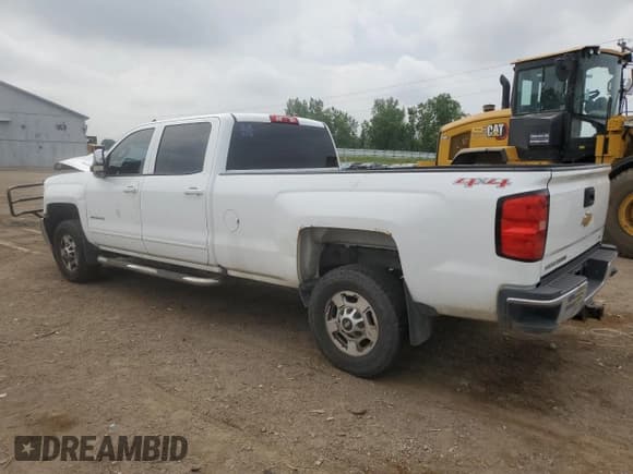 ✅ 2017 Chevrolet Silverado 2500HD LT • VIN: 1GC1KVEY8HF123256 • Lot: 61423985. Wystawiony na Copart z przebiegiem 227 215 mil. Bezpłatny archiwum sprzedaży aukcyjnych z USA i szczegółowy raport historii pojazdu na DreamBid. Zdjęcie 2.