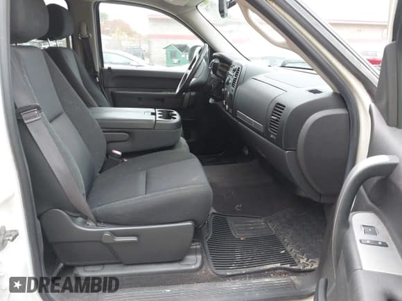 ✅ 2013 GMC Sierra 1500 SLE • VIN: 3GTP2VE70DG301560 • Лот: 43567798. Опубликован ранее на IAAI с пробегом 147 389 миль. Бесплатный доступ к архиву аукционных продаж из США и подробный отчёт об истории автомобиля на DreamBid. Изображение 5.