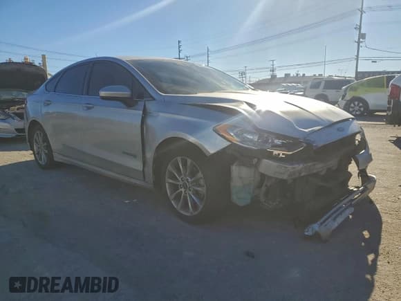 ✅ 2017 Ford Fusion Hybrid SE • VIN: 3FA6P0LU3HR381106 • Lot: 94952035. Listed on Copart with 165,568 mi. Free auction sales archive from the USA and detailed vehicle history report at DreamBid. Image 4.