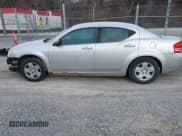 ✅ 2008 Dodge Avenger SE • VIN: 1B3LC46K48N296855 • Lot: 41390164. Wystawiony na IAAI z przebiegiem 158 735 mil. Bezpłatny archiwum sprzedaży aukcyjnych z USA i szczegółowy raport historii pojazdu na DreamBid. Zdjęcie 14.
