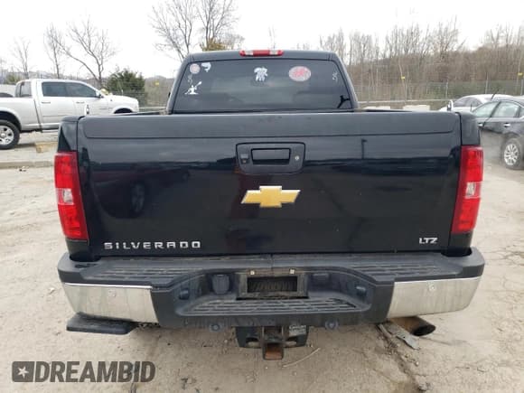 ✅ 2013 Chevrolet Silverado 2500HD LTZ • VIN: 1GC1KYCG4DF120814 • Lot: 82825784. Listed on Copart with 125,488 mi. Free auction sales archive from the USA and detailed vehicle history report at DreamBid. Image 6.
