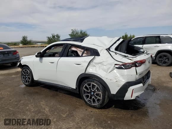 ✅ 2025 BMW X2 xDrive28i • VIN: WBX63GM07S5243365 • Lot: 57900495. Listed on Copart with 2,241 mi. Free auction sales archive from the USA and detailed vehicle history report at DreamBid. Image 2.