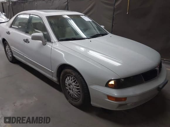 ✅ 1999 Mitsubishi Diamante • VIN: 6MMAP47P4XT003895 • Lot: 41992452. Listed on IAAI with 170,964 mi. Free auction sales archive from the USA and detailed vehicle history report at DreamBid. Image 1.