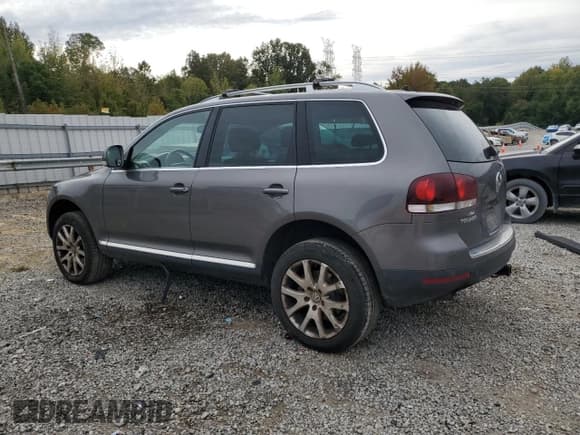 ✅ 2008 Volkswagen Touareg V6 • VIN: WVGBE77L38D056274 • Lot: 90029405. Wystawiony na Copart z przebiegiem Nie podano. Bezpłatny archiwum sprzedaży aukcyjnych z USA i szczegółowy raport historii pojazdu na DreamBid. Zdjęcie 2.