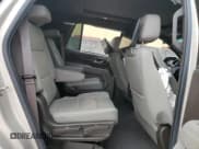 ✅ 2022 Chevrolet Tahoe LT • VIN: 1GNSKNKD4NR116540 • Lot: 62072955. Wystawiony na Copart z przebiegiem 61 893 mil. Bezpłatny archiwum sprzedaży aukcyjnych z USA i szczegółowy raport historii pojazdu na DreamBid. Zdjęcie 11.
