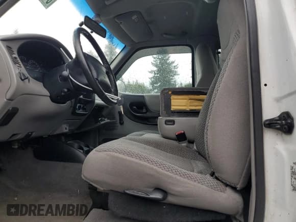 ✅ 1999 Ford Ranger XL • VIN: 1FTZR15V7XPC03718 • Лот: 84602695. Опубликован ранее на Copart с пробегом 169 823 миль. Бесплатный доступ к архиву аукционных продаж из США и подробный отчёт об истории автомобиля на DreamBid. Изображение 7.