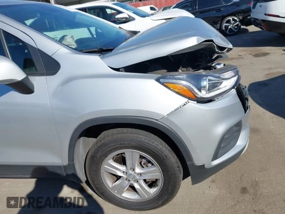 ✅ 2021 Chevrolet Trax LT • VIN: KL7CJPSM6MB372548 • Lot: 43425815. Listed on IAAI with 75,194 mi. Free auction sales archive from the USA and detailed vehicle history report at DreamBid. Image 6.