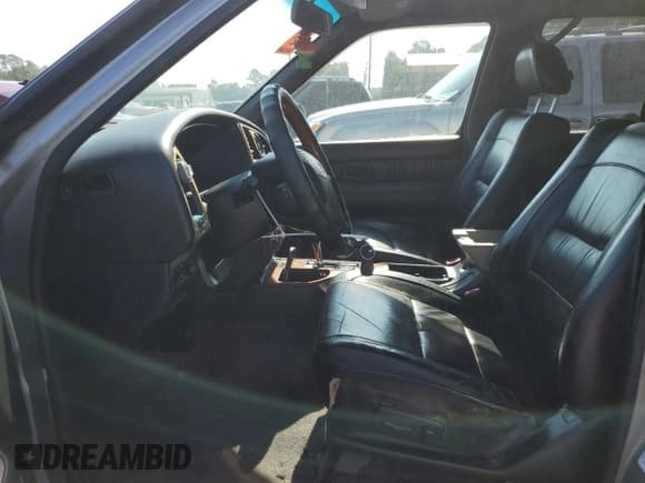 ✅ 2001 Infiniti QX4 Luxury • VIN: JNRDR09Y21W224272 • Лот: 62942265. Опубликован ранее на Copart с пробегом 155 313 миль. Бесплатный доступ к архиву аукционных продаж из США и подробный отчёт об истории автомобиля на DreamBid. Изображение 7.