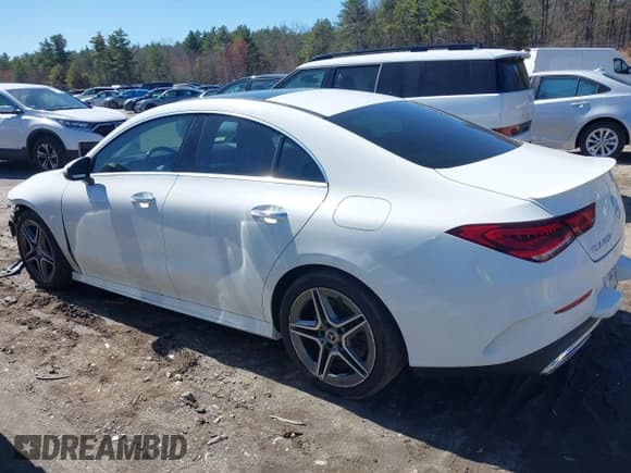 ✅ 2022 Mercedes-Benz CLA 250 • VIN: W1K5J4HB3NN250588 • Лот: 41998580. Опубликован ранее на IAAI с пробегом 67 512 миль. Бесплатный доступ к архиву аукционных продаж из США и подробный отчёт об истории автомобиля на DreamBid. Изображение 14.