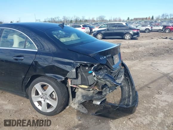 ✅ 2016 Mercedes-Benz CLA 250 • VIN: WDDSJ4GB5GN311172 • Lot: 43721013. Listed on IAAI with 128,261 mi. Free auction sales archive from the USA and detailed vehicle history report at DreamBid. Image 6.