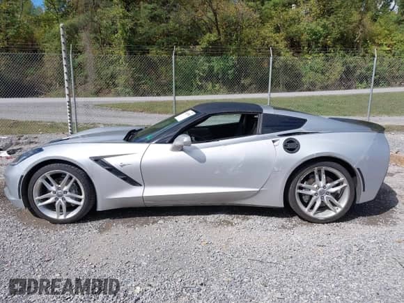 2019 Chevrolet Corvette 1LT z VIN 1G1YA2D70K5107194, wystawiony jako IAAI lot #43401580 z przebiegiem 59 452 mil mil oraz . Historia ofert i sprzedaży dostępna na DreamBid. Obrazek 14.