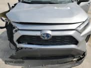 ✅ 2022 Toyota RAV4 Hybrid XLE • VIN: 4T3RWRFVXNU061095 • Lot: 69345585. Wystawiony na Copart z przebiegiem Nie podano. Bezpłatny archiwum sprzedaży aukcyjnych z USA i szczegółowy raport historii pojazdu na DreamBid. Zdjęcie 12.