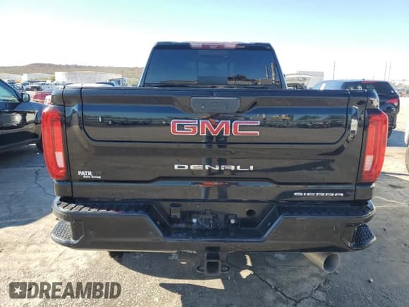 ✅ 2020 GMC Sierra 1500 • VIN: 0K1190264832 • Лот: 70651164. Опубликован ранее на Copart с пробегом 108 050 миль. Бесплатный доступ к архиву аукционных продаж из США и подробный отчёт об истории автомобиля на DreamBid. Изображение 6.