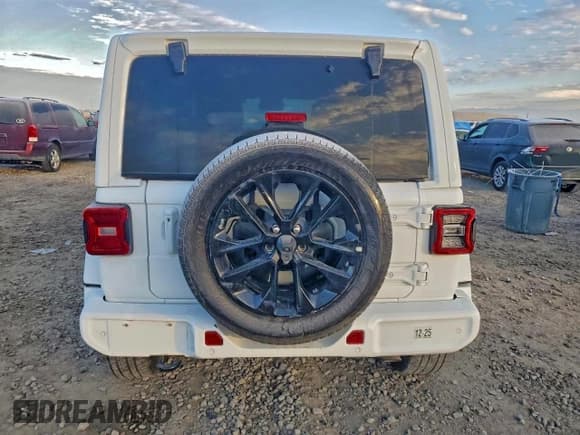 ✅ 2021 Jeep Wrangler Unlimited Sahara High Altitude • VIN: 1C4HJXEN5MW748985 • Lot: 94197935. Wystawiony na Copart z przebiegiem 46 672 mil. Bezpłatny archiwum sprzedaży aukcyjnych z USA i szczegółowy raport historii pojazdu na DreamBid. Zdjęcie 6.