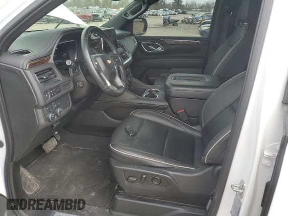 ✅ 2023 Chevrolet Tahoe Premier • VIN: 1GNSKSKD0PR217513 • Лот: 54702845. Опубликован ранее на Copart с пробегом 55 424 миль. Бесплатный доступ к архиву аукционных продаж из США и подробный отчёт об истории автомобиля на DreamBid. Изображение 7.