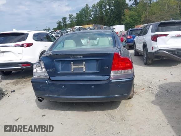 ✅ 2008 Volvo S60 2.5T • VIN: YV1RS592582688705 • Lot: 43419513. Wystawiony na IAAI z przebiegiem 158 094 mil. Bezpłatny archiwum sprzedaży aukcyjnych z USA i szczegółowy raport historii pojazdu na DreamBid. Zdjęcie 16.
